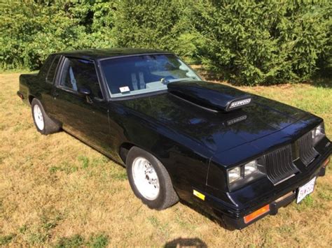 oldsmobile cutlass  sec street strip car   miles
