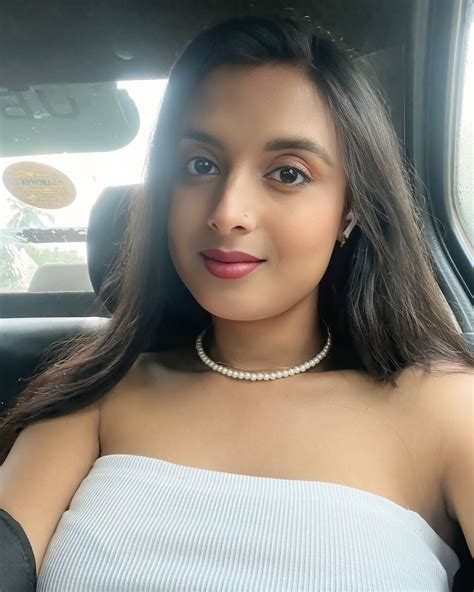 Sannati Mitra Wiki, Age, Career, Durga Puja Controversy, Height 