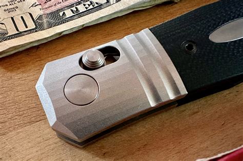 CRKT Redemption Review: The 'Gambler's Dagger' Modernized