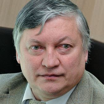 Biografia di Anatolij Karpov, vita e storia