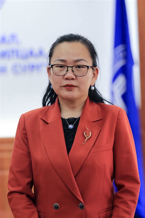 Улс төр судлал, Олон улсын харилцаа, Нийтийн удирдлагын сургууль