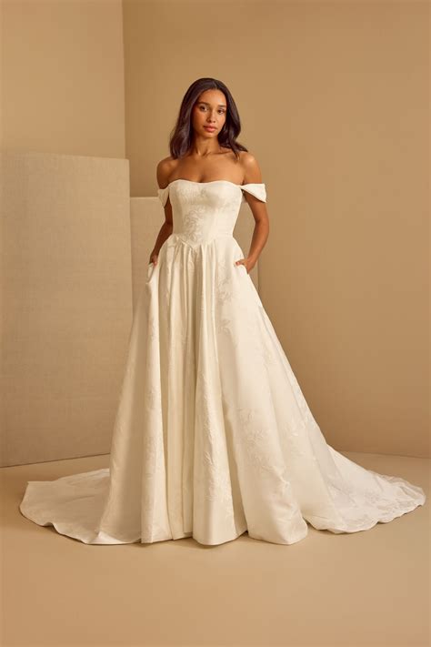 Capulet Dress | Vow'd Weddings