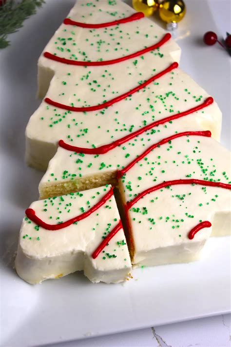 Giant Little Debbie Christmas Tree Cake - The Squeaky Mixer | Recipe
