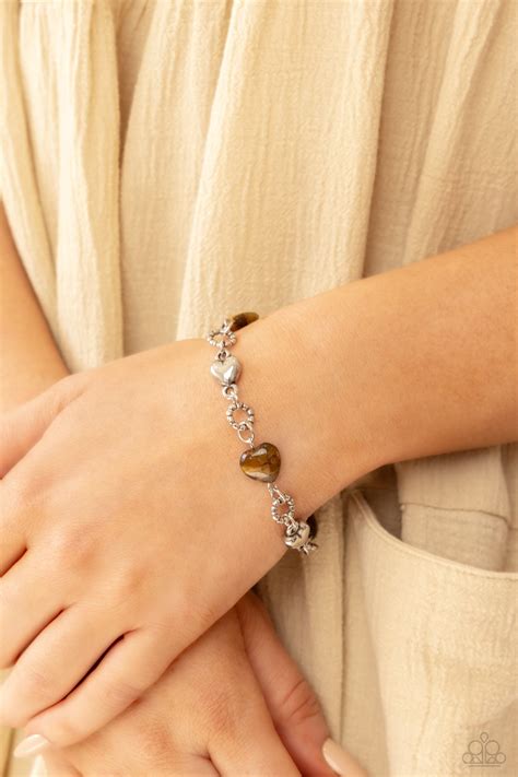 I Can Feel Your Heartbeat - brown - Paparazzi bracelet – JewelryBlingThing