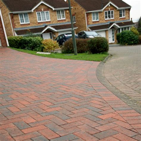 red brindle driveway block paving     mm