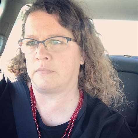 Amber Hall's Instagram, Twitter & Facebook on IDCrawl