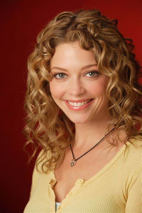 popular hairstyles  naturally curly hair