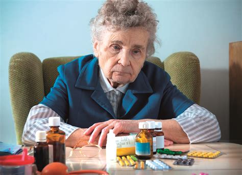 Polypharmacy puts elderly patients in harm’s way | New Zealand Doctor