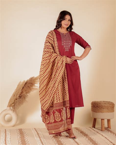 Buy Maroon Solid A-line Soft Cotton Kurta Set TP2244T | Aramya