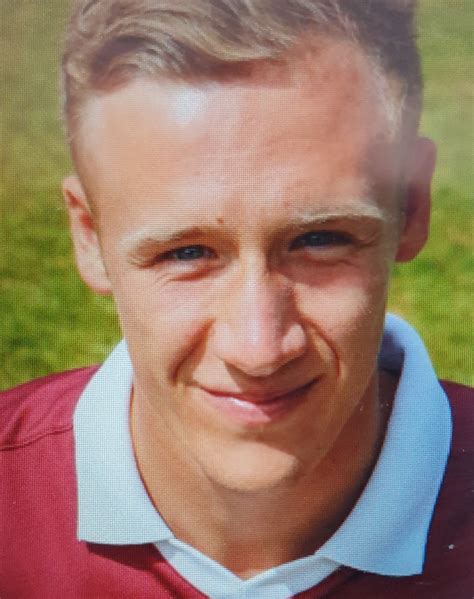 bremner signs   burn broxburn athletic football club