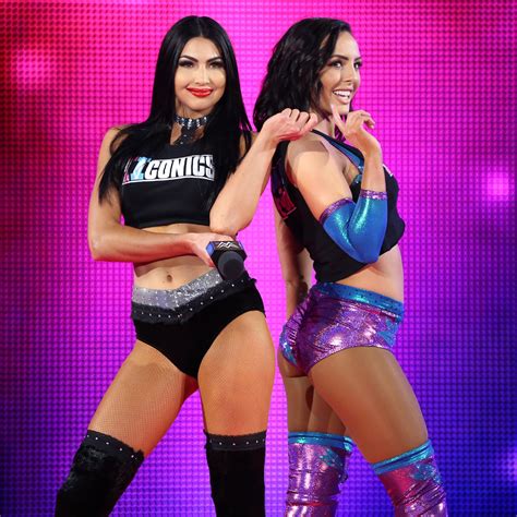 DivaTights-Women of Wrestling in Tights and Pantyhose: Charlotte,Peyton