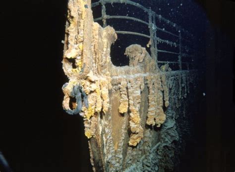 27 Haunting Photos of the Wreck of the Titanic When It Was First ...