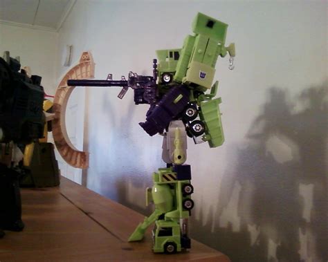 Minor/Repaint: - Stabilizing the balance of G1 Devastator with 3rd ...
