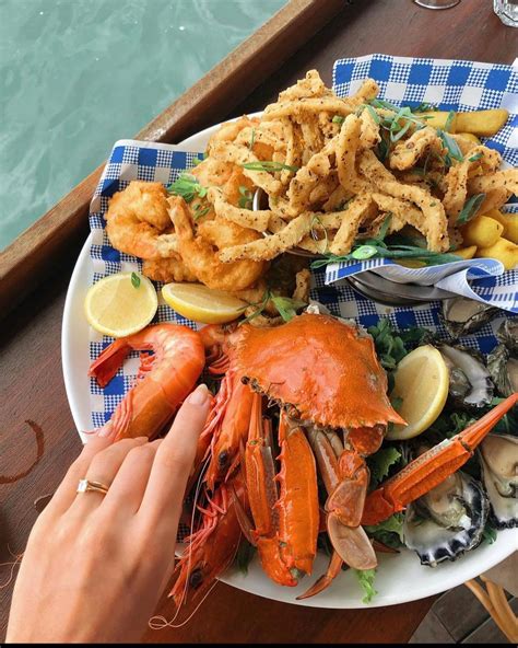 9 Places for Fresh Seafood on the Coast - Coasties Magazine