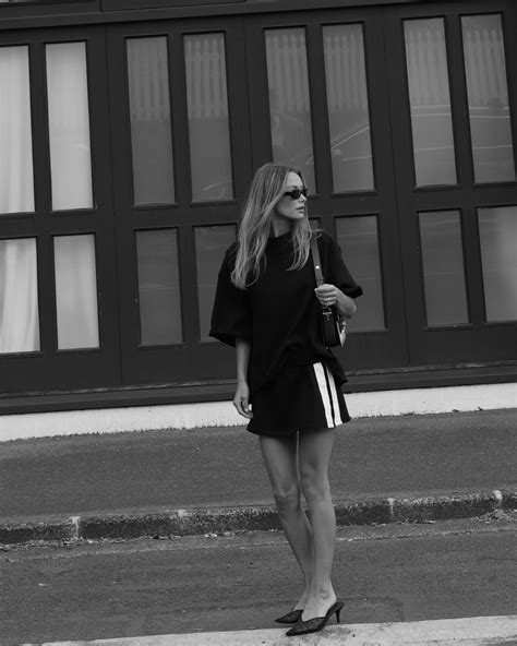 LUNA LANE – Luna Lane