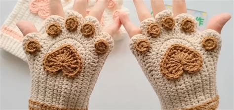 Crochet Cat Style Gloves - We Love Crochet