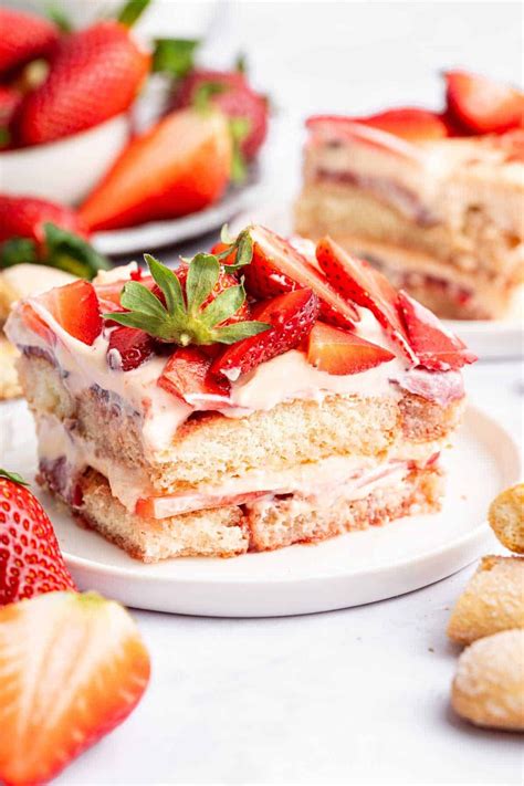 strawberry tiramisu strawberry tiramisu desserts summer desserts