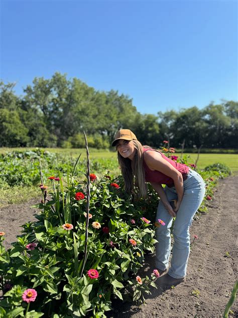 Jojo Snow (@iceicejojo_) • Instagram photos and videos