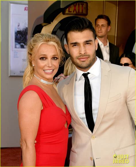 Britney Spears' Boyfriend Sam Asghari Calls Her Dad Jamie a 'Dick ...