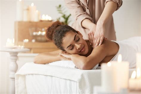 Massagens E Terapias