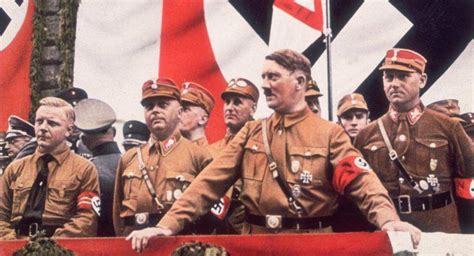 Qual era a altura de Adolf Hitler?