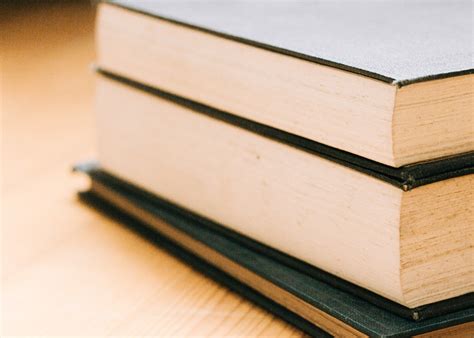 contoh cover buku kriteria  tips membuatnya penerbit deepublish