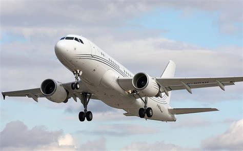 Airbus A319 Corporate Jet частный самолет - Аренда бизнес джета!