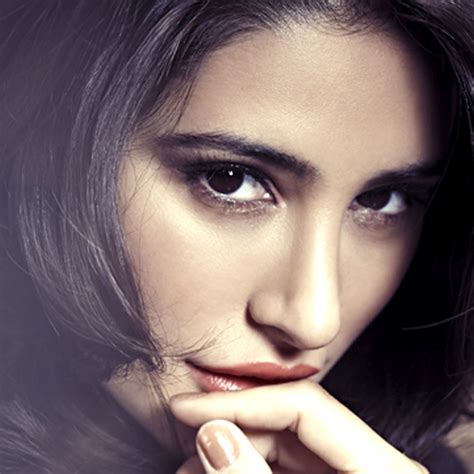 2048x2048 Resolution Nargis Fakhri Cute Close Up HD Images Ipad Air