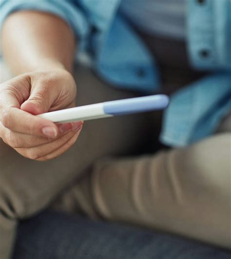 How To Stop Worrying About Miscarriage, According To Experts