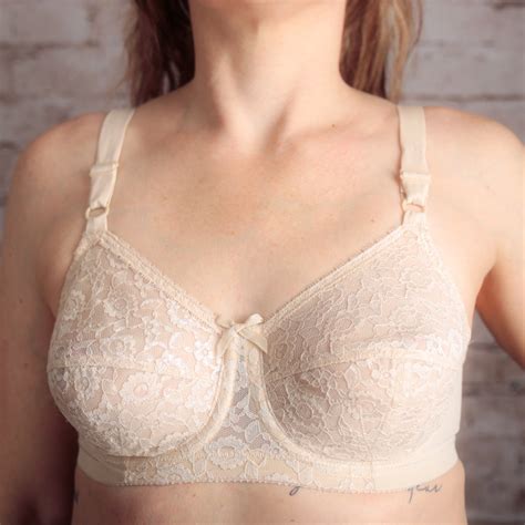 Underscore Vintage 36B Unlined Lace Full Coverage Retro Pointy Bra Beige | eBay