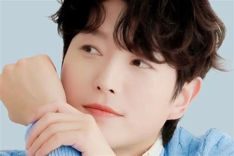 Lepas Masa Lajang! Ternyata Bae Doo Hoon Forestella Akan Menikahi ...