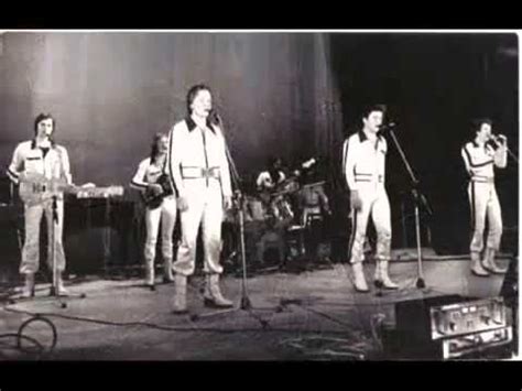 Валерий Кипелов ВИА Лейся песня Мама - YouTube