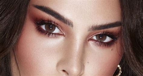 15 Best Brown Color Contact Lenses For Brown Eyes