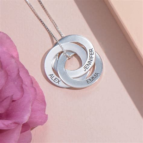 Personalized Jewelry: The Meaningful Gift For Anyone On Your List