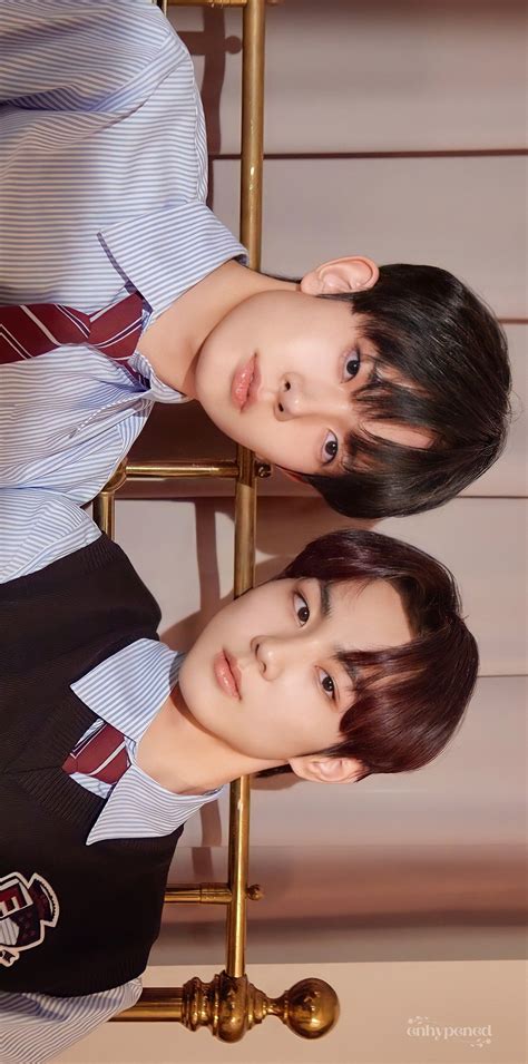 Lee Heeseung & Yang Jungwon Enhypen