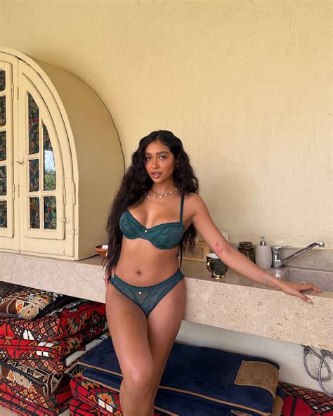 Adore Me | Transporting straight to summer with these vibes, this view