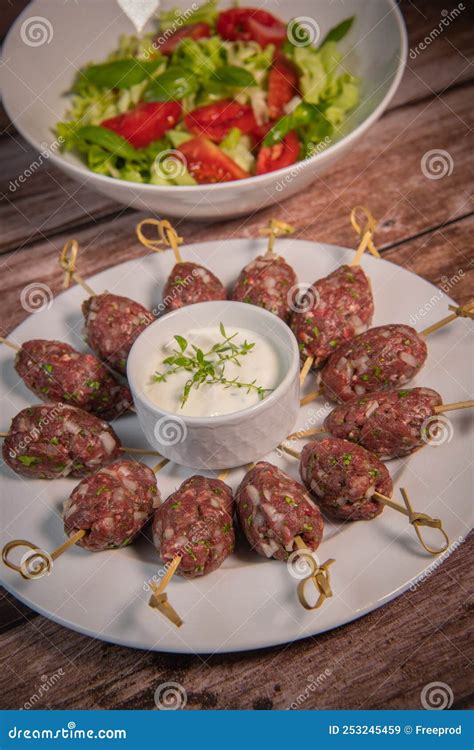 рецепт говядины кефта традиционный домашний продукт с греческим ...
