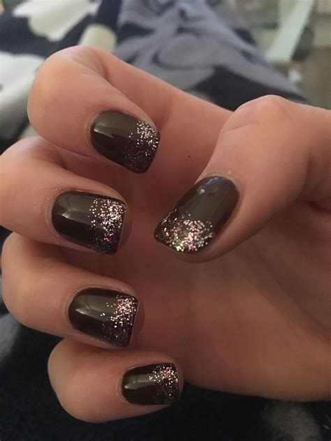 Ongles en résine | Nails, Manicure, Nail colors