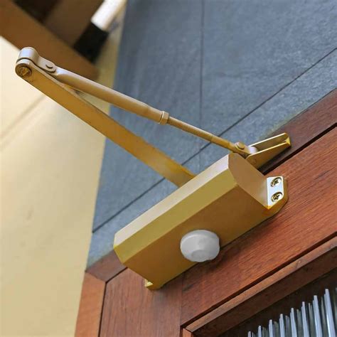 universal automatic door closer