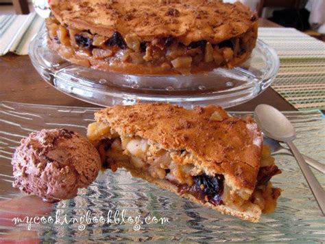 Ябълкова пита със сушени сини сливи - My Cooking Book Blog