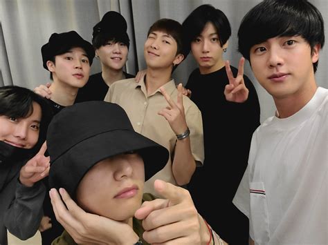 Gambar Orang Bts - 55+ Koleksi Gambar