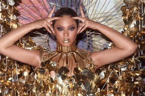 Beyoncé Pays Homage To Ballroom Legends By Recreating Iconic Looks For ...