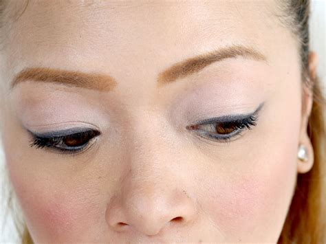 eyeliner for beginners pencil 3
