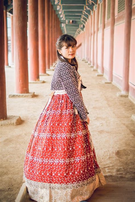Young Asian Woman Traveler in Korean National Dress Stock Photo - Image ...