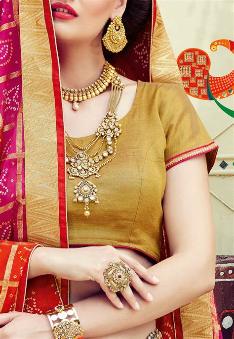 Bandhej Sarees: Trust These Ethnic Drapes For Wedding Functions