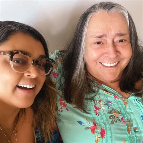 Quantos Anos Tem A Mãe De Preta Gil - Colo da madrinha Gal Costa e racismo: como foram os primeiros anos de ...