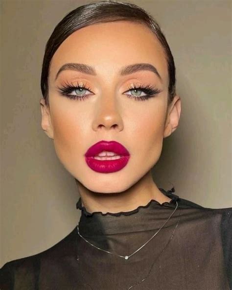 Pin by Samira on MakeUp | Vintage makeup looks, Fashion makeup, Hair makeup