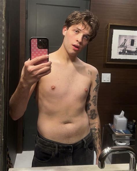 Nick Sturniolo Leaked Nudes