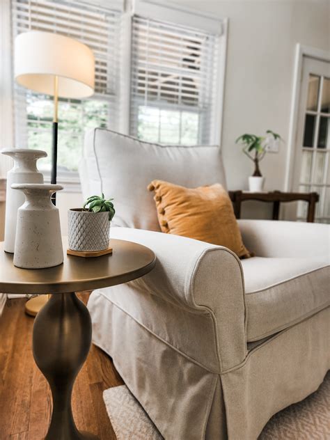 Services - Home Stager, Paint Color Consultant, Interior Stylist