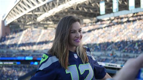 UFC champ, Tacoma native Miesha Tate saves girl with broken arm